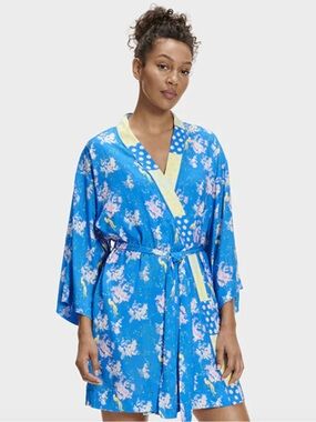 UGG • Lolla Blue Floral Kimono Robe with pockets